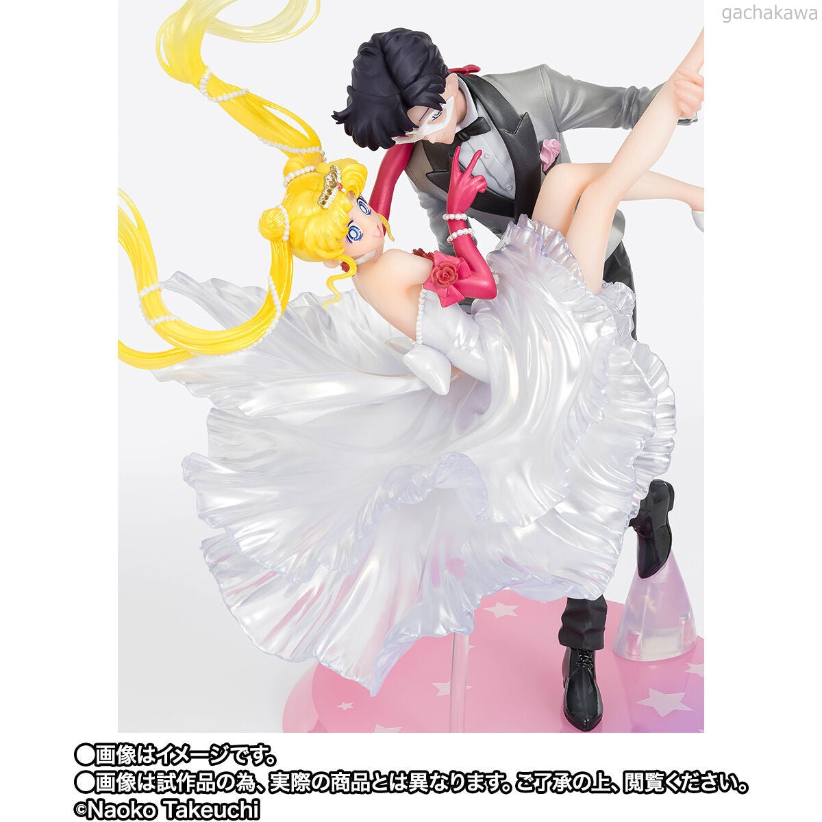 Sailor Moon Usagi and Tuxedo Mask Moonlight Glow Edition FiguartsZERO Chouette Statue【With Reservation Benefits】