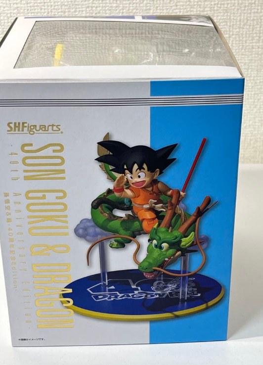 BANDAI Dragon Ball S.H.Figuarts Son Goku & Dragon 40th Anniversary Edition